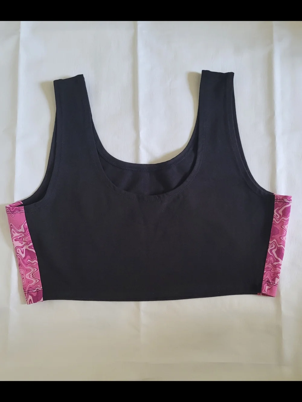 Puma Women’s Black & Pink Sports Crop Top Size M - Picture 2 of 10